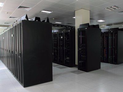 Data room equipment routine inspection